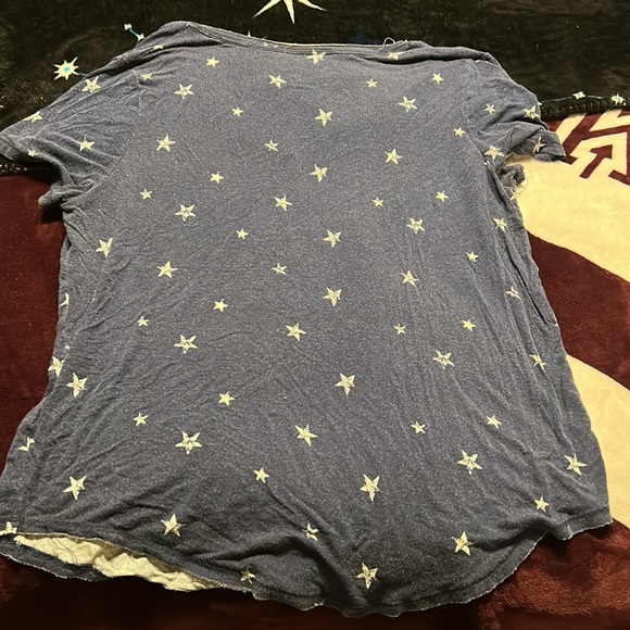 SO Favorite v neck top - Picture 3 of 3